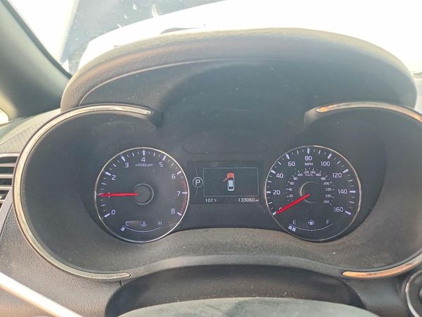 2017 KIA FORTE5 EX Premium, SX