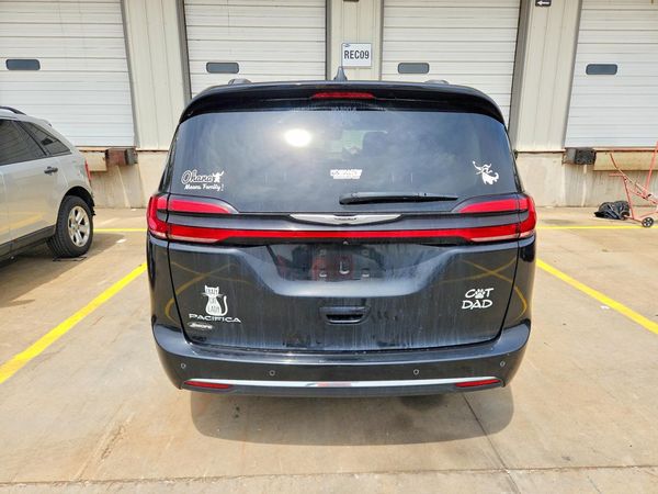 2022 CHRYSLER PACIFICA