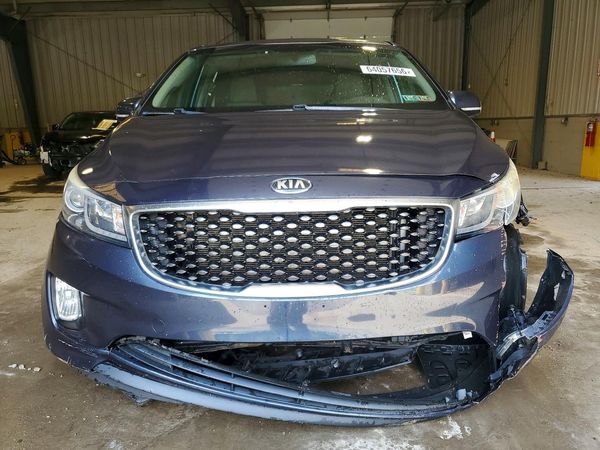 2015 KIA SEDONA