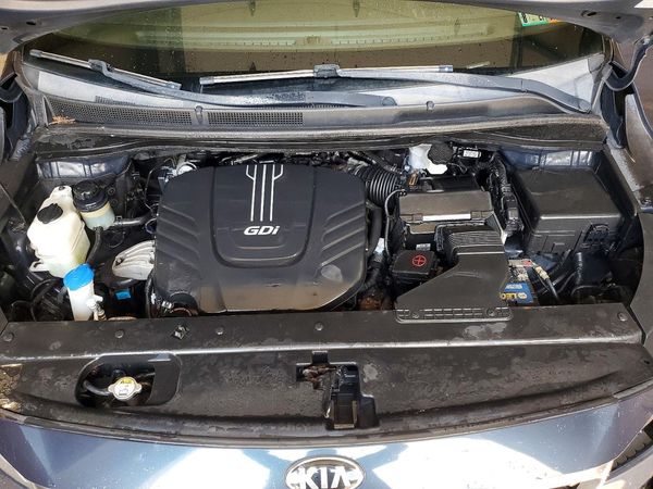 2015 KIA SEDONA