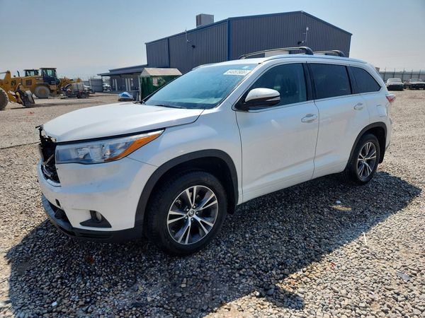 2016 TOYOTA HIGHLANDER