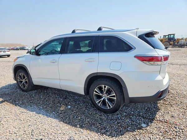 2016 TOYOTA HIGHLANDER