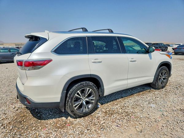 2016 TOYOTA HIGHLANDER