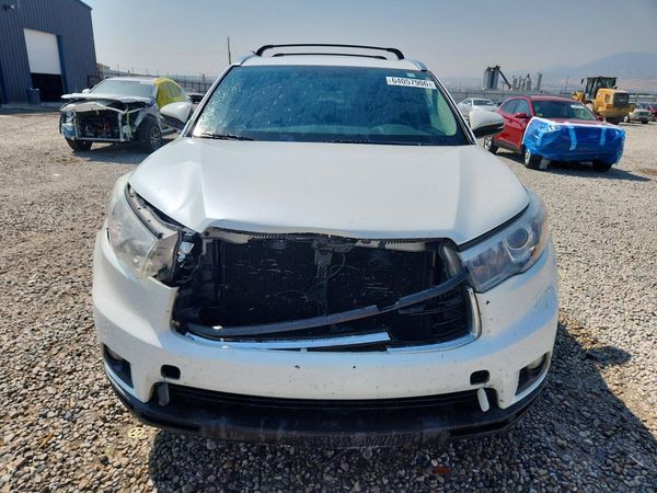 2016 TOYOTA HIGHLANDER