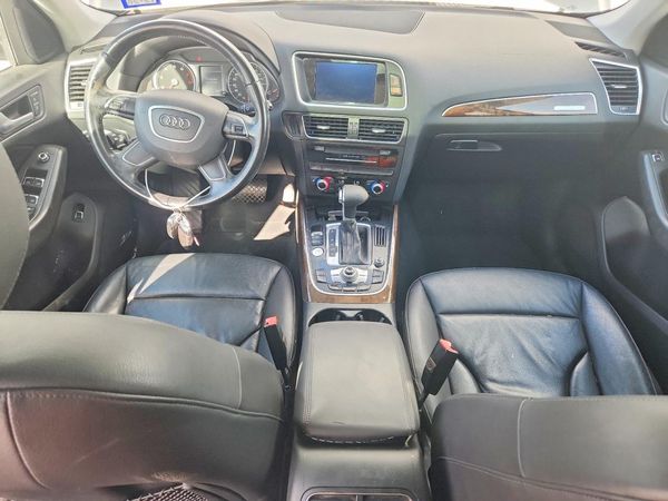2017 AUDI Q5 quattro Premium