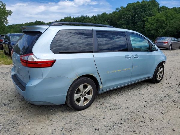 2015 TOYOTA SIENNA