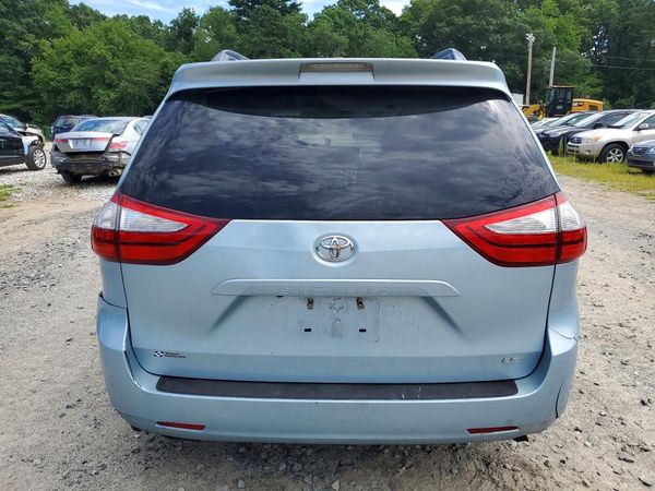 2015 TOYOTA SIENNA