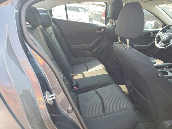 2014 MAZDA 3 Touring/GS