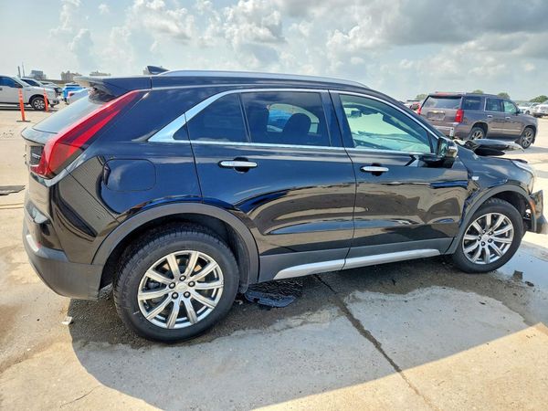 2022 CADILLAC XT4