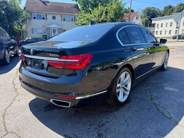 2018 BMW 750 xDrive