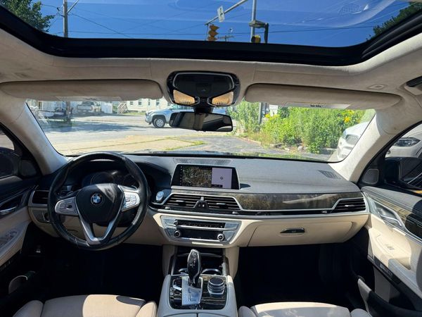 2018 BMW 750 xDrive