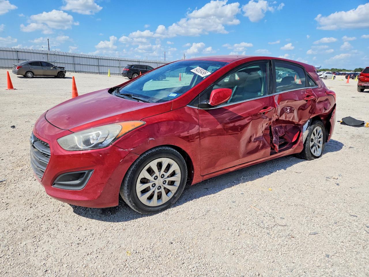 2016 HYUNDAI ELANTRA — Front 3/4