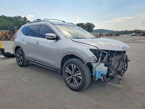 2018 NISSAN ROGUE