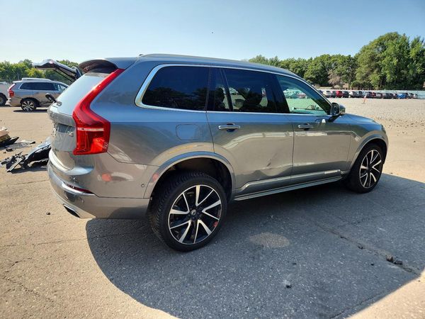 2019 VOLVO XC90