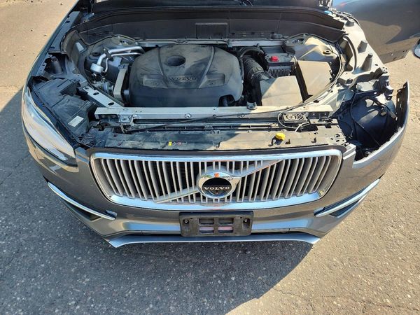 2019 VOLVO XC90