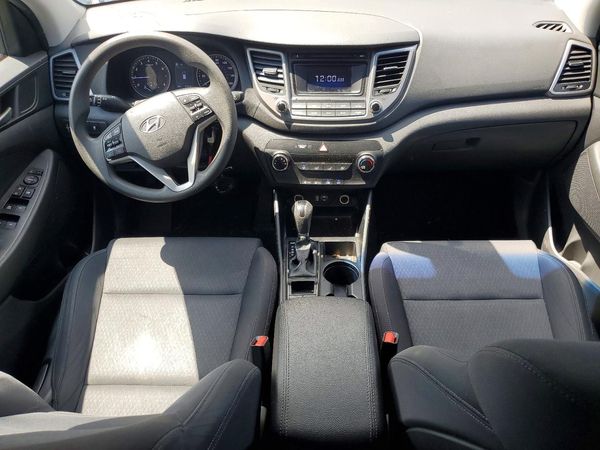 2018 HYUNDAI TUCSON SE Standard