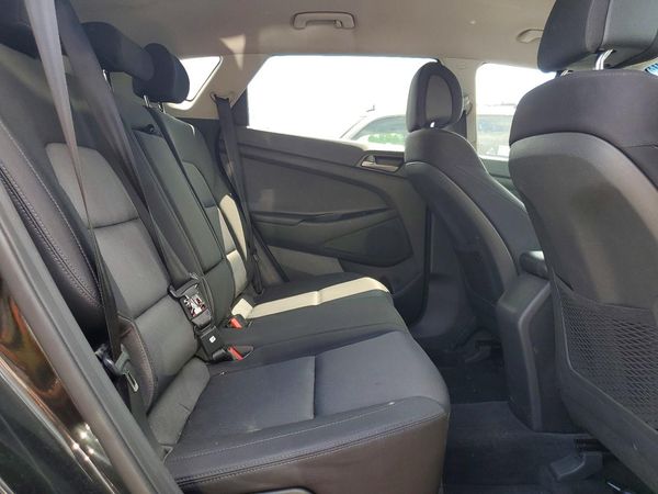 2018 HYUNDAI TUCSON SE Standard
