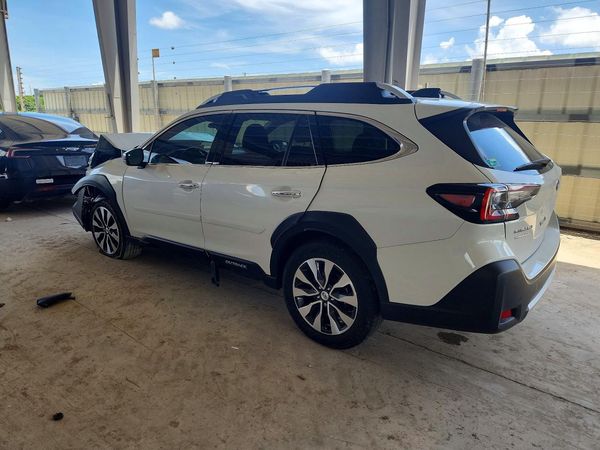 2025 SUBARU OUTBACK