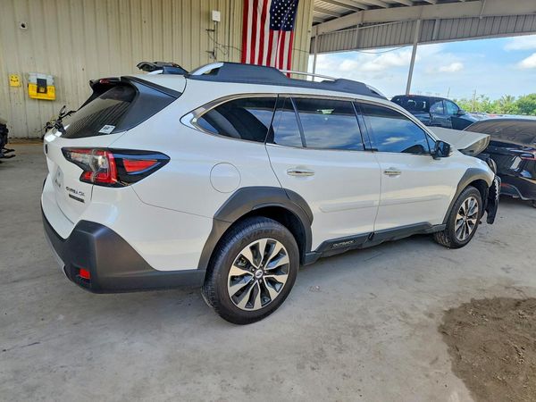 2025 SUBARU OUTBACK