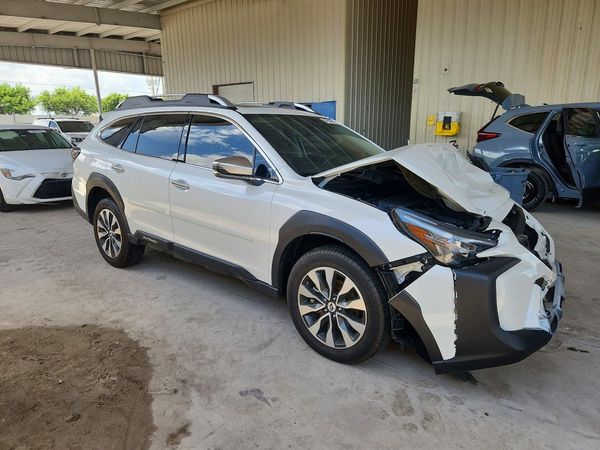 2025 SUBARU OUTBACK