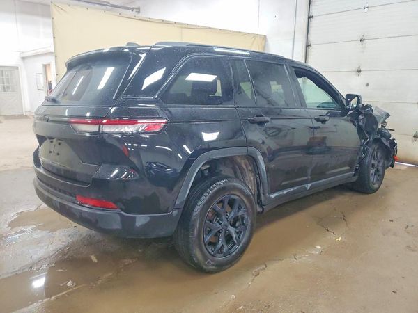 2025 JEEP GRAND CHEROKEE