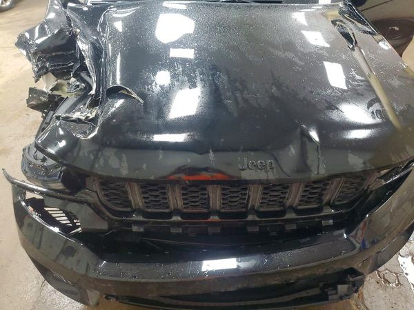 2025 JEEP GRAND CHEROKEE