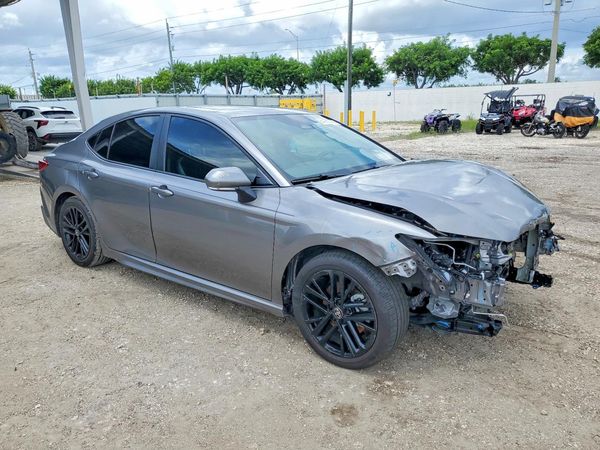 2026 TOYOTA CAMRY