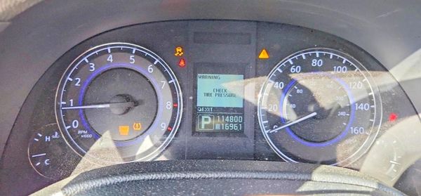 2015 INFINITI Q40