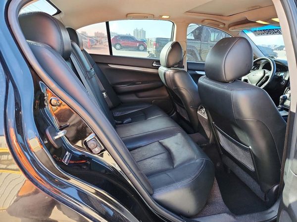 2015 INFINITI Q40