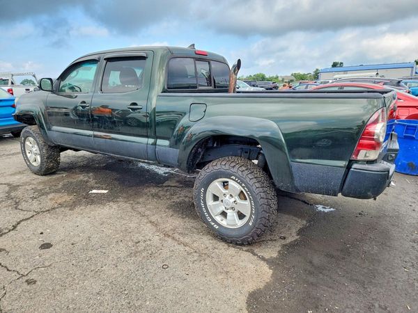 2012 TOYOTA TACOMA