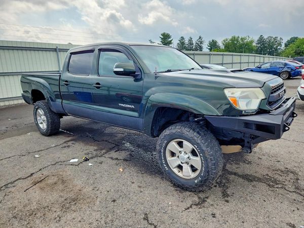 2012 TOYOTA TACOMA