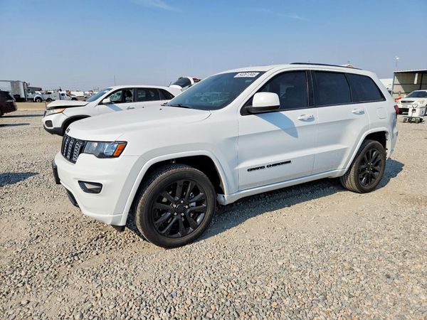 2020 JEEP GRAND CHEROKEE LAREDO 4X4