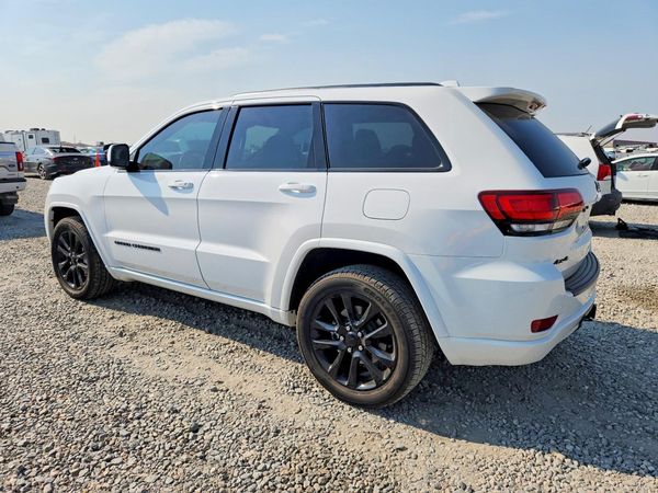 2020 JEEP GRAND CHEROKEE LAREDO 4X4