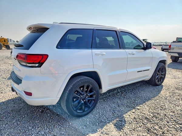 2020 JEEP GRAND CHEROKEE LAREDO 4X4