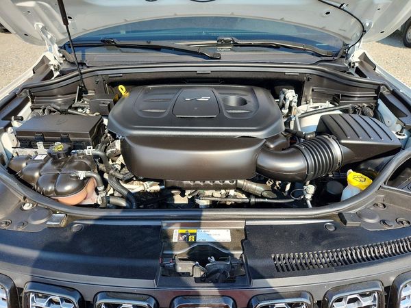 2020 JEEP GRAND CHEROKEE LAREDO 4X4