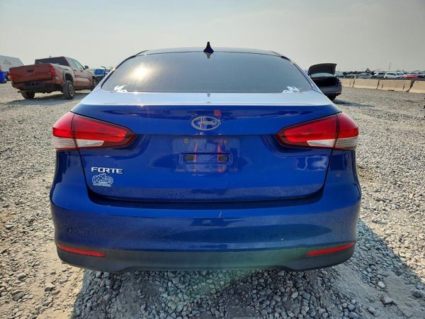 2017 KIA FORTE LX Base