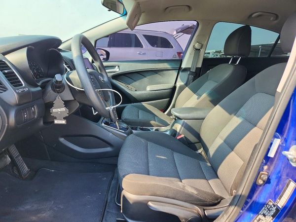 2017 KIA FORTE LX Base