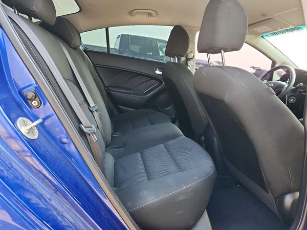 2017 KIA FORTE LX Base