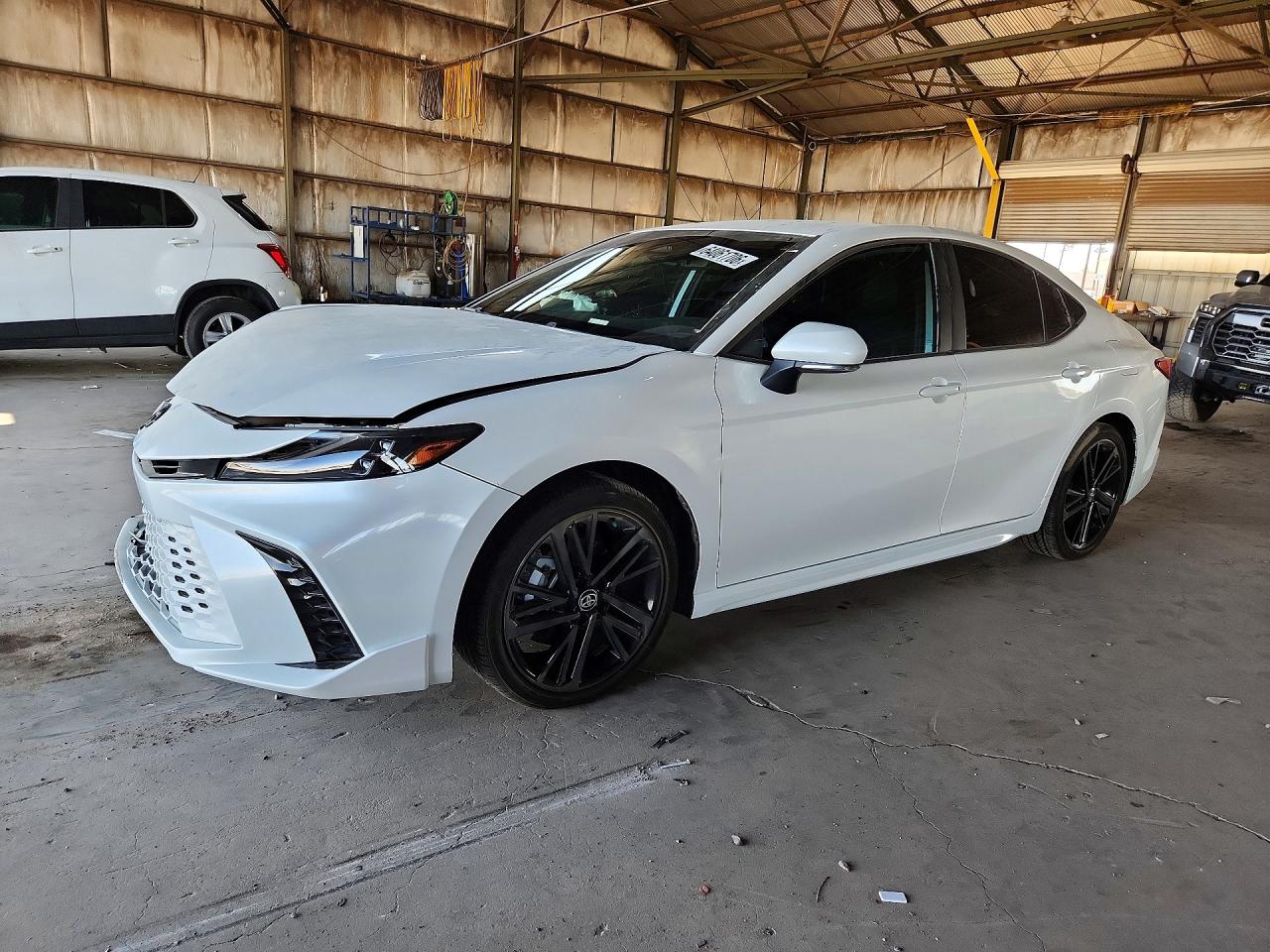 2025 TOYOTA CAMRY
