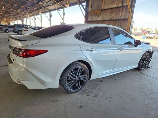 2025 TOYOTA CAMRY