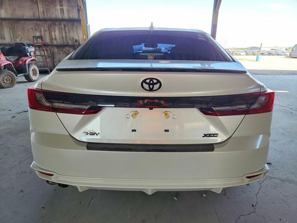 2025 TOYOTA CAMRY