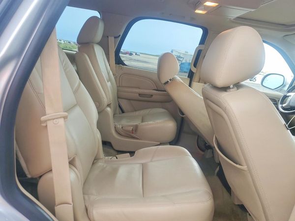 2014 CADILLAC ESCALADE Premium