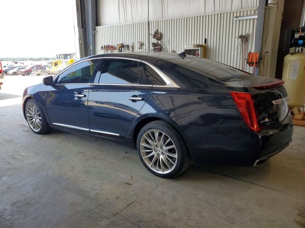 2013 CADILLAC XTS Platinum Collection