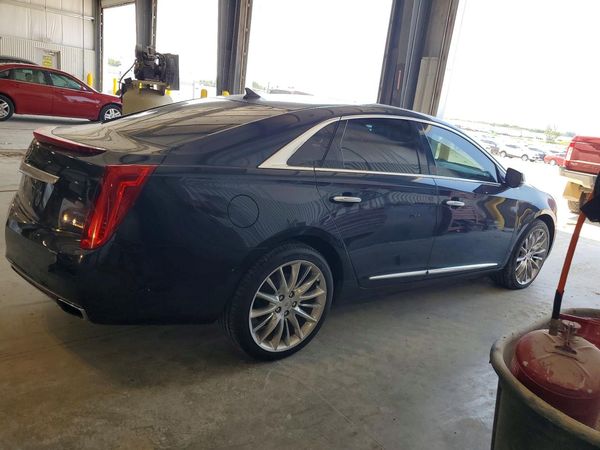 2013 CADILLAC XTS Platinum Collection