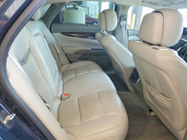 2013 CADILLAC XTS Platinum Collection