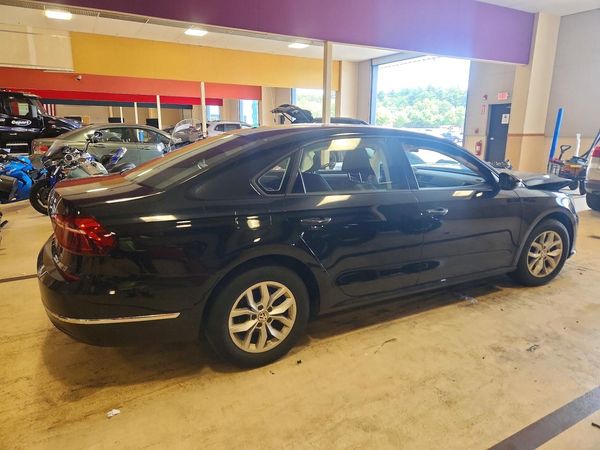 2018 VOLKSWAGEN PASSAT