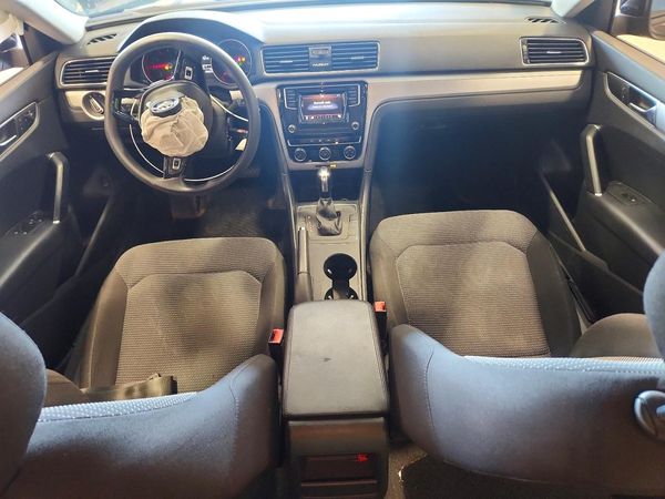 2018 VOLKSWAGEN PASSAT