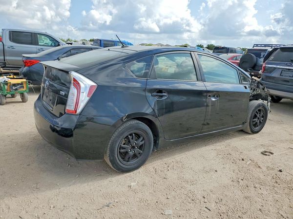2015 TOYOTA PRIUS