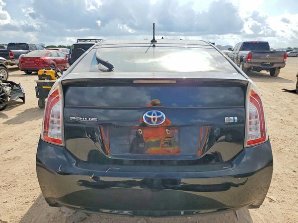 2015 TOYOTA PRIUS