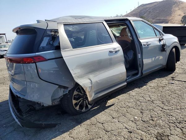 2024 KIA CARNIVAL EX